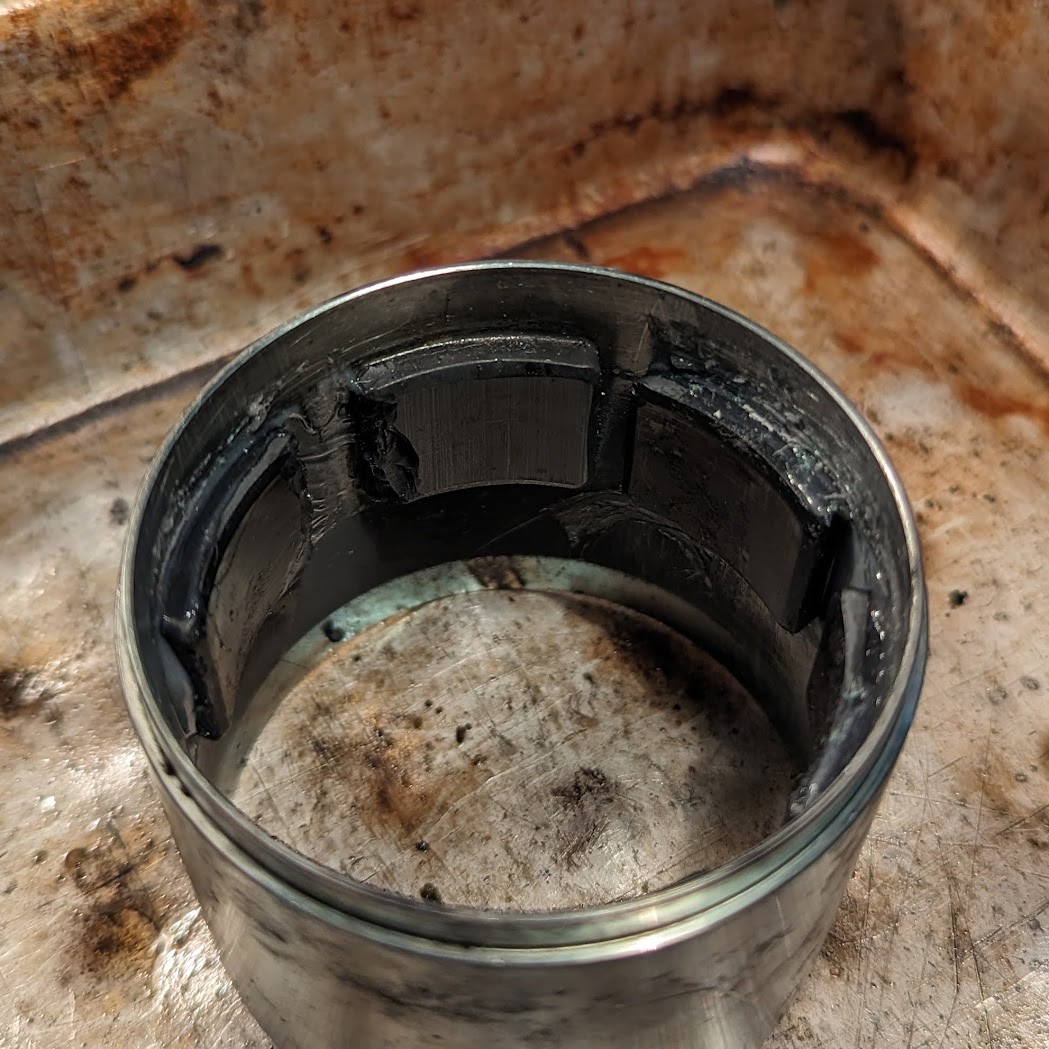 Old housing with reglued magnets