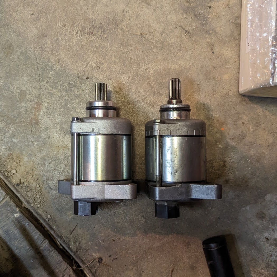 Left: KTM clone, Right: Stock Mitsuba